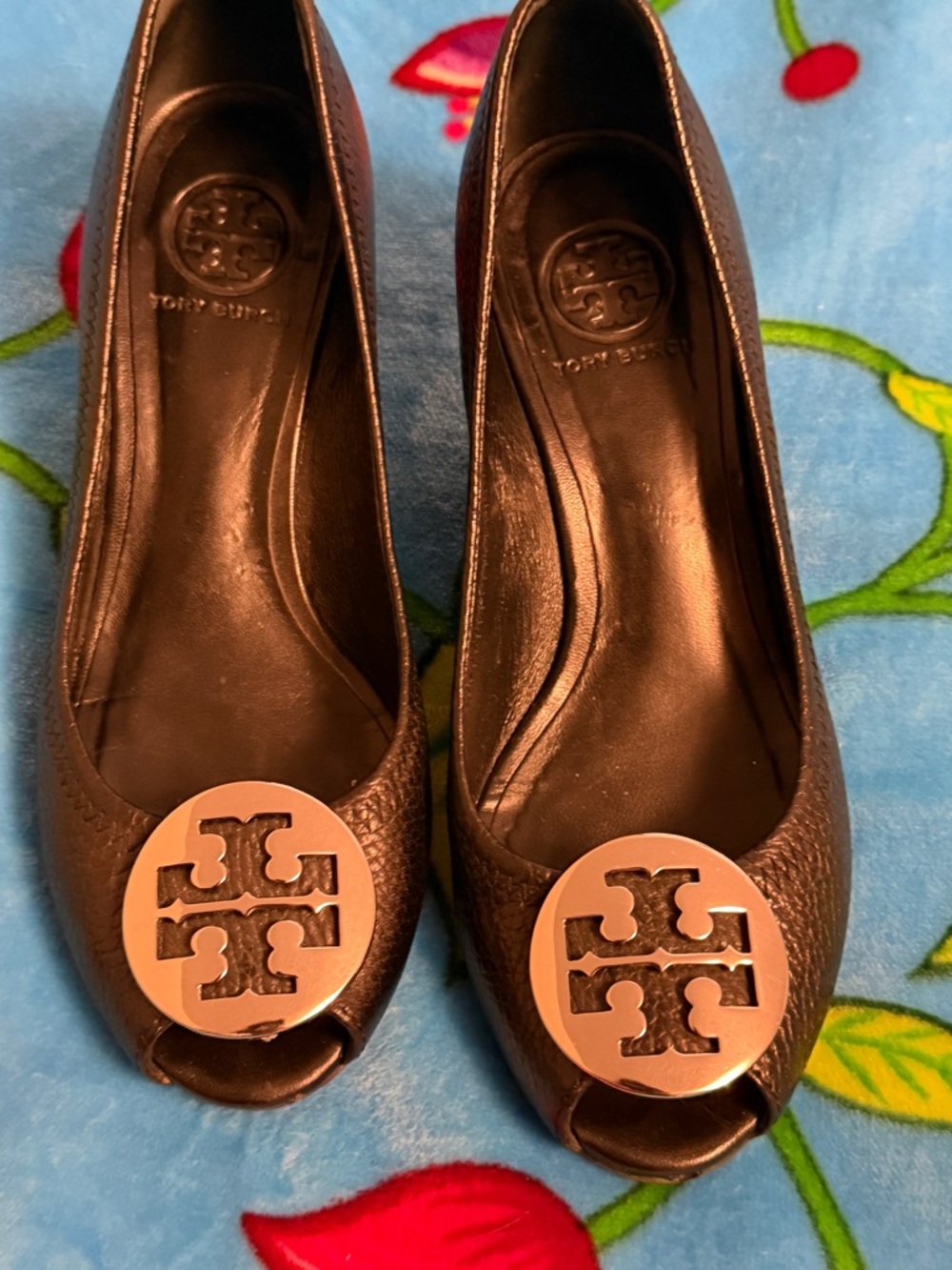 Tory Burch Black Leather Peep-Toe Wedge with Gold Logo Medallion - Picture 2 of 4